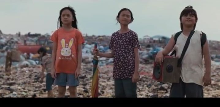 Potongan Trailer Film Surga di Bawah Langit