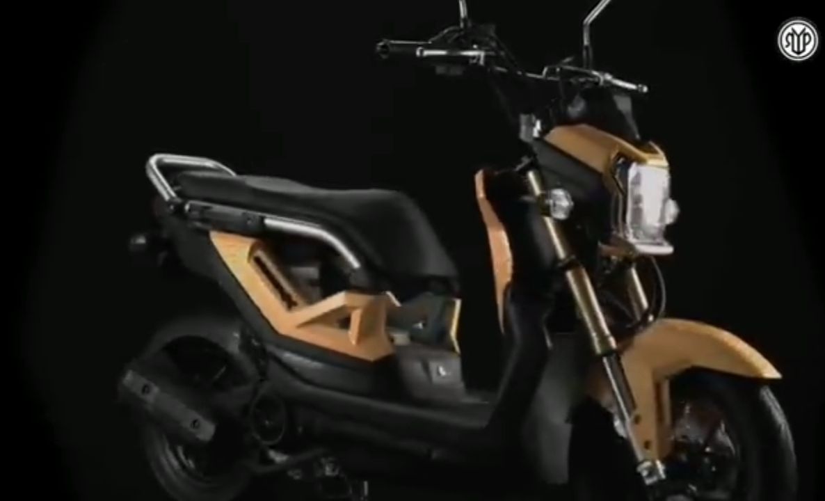Honda Zoomer X skuter ala naked yang baru diluncurkan Honda
