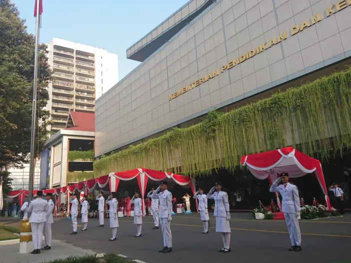 Teks Doa Resmi Upacara Bendera Hari Guru Nasional 2022 Dari Kemdikbud