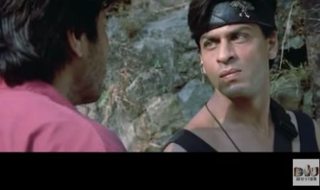 Tangkapan wajah garang Shah Rukh Khan di Film Josh.