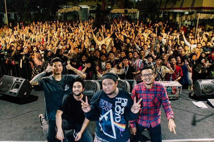 Lirik Lagu Pedih Dipopulerkan Last Child 2007 Kabar Besuki