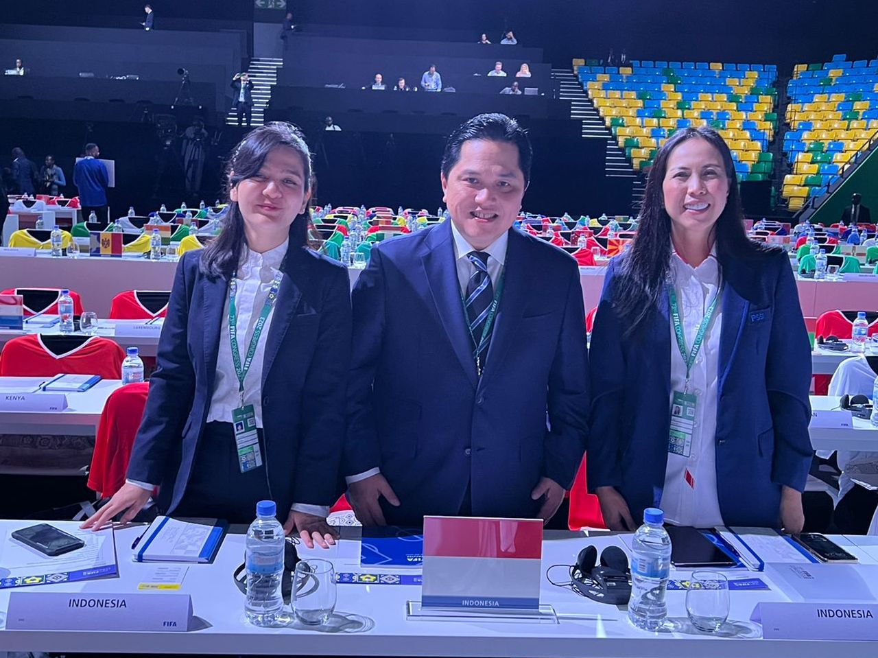 Erick Thohir bersama pengurus PSSI lainnya.
