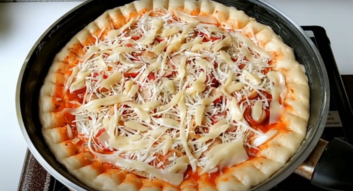 Inilah Resep Pizza Teflon Empuk Dan Lembut, Rasanya Dijamin Enak Dan ...