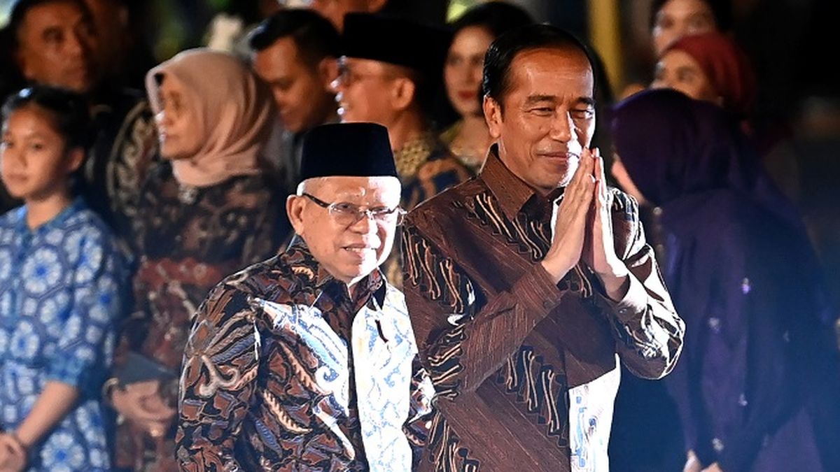 Viral Salam Dua Jari Muncul dari Mobil Dinas Jokowi, Ini Kata Ma'ruf Amin