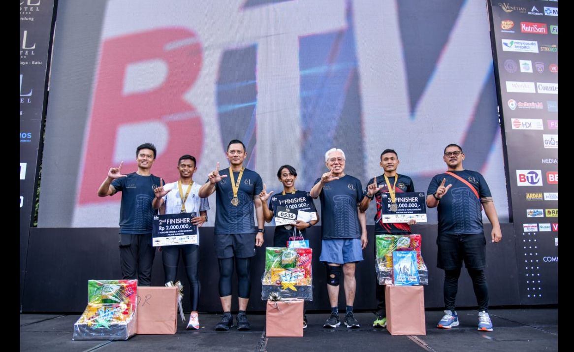Pembagian hadiah pada event el Run 2024, di Kota Bandung, Minggu, 30 Juni 2024./ist