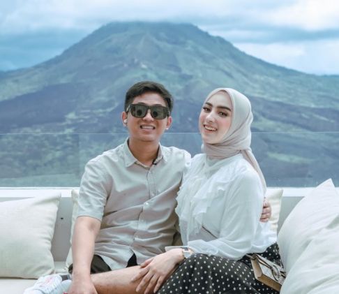 Istri Doni Salmanan Mengaku Diserang Netizen, Setelah Suaminya Dituduh Jadi Penipu di Trading Binary Option - Jurnal Soreang