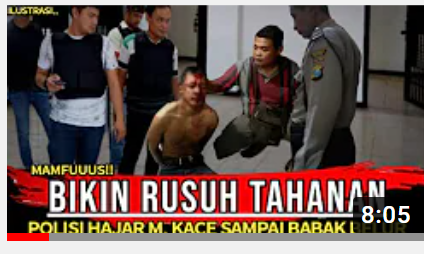Thumbnail video yang mengatakan Muhammad Kece dihajar polisi di penjara hingga babak belur karena bikin rusuh di tahanan