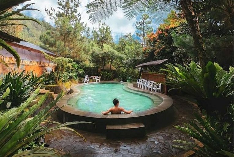 4 Destinasi Wisata Air Panas di Bandung yang Bikin Kamu Betah! Nomor 2 Hits Banget