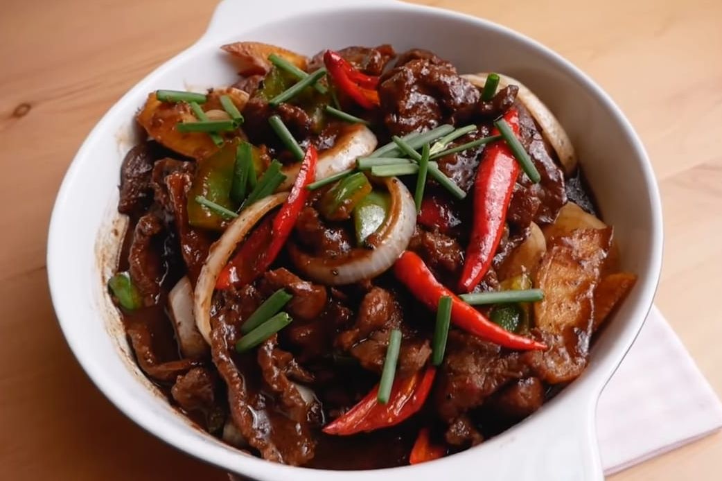 IDE MAKAN SIANG: Lezat! Resep dan Cara Membuat Daging Saos Lada Hitam Ala Rumahan, Dijamin Bikin Nagih