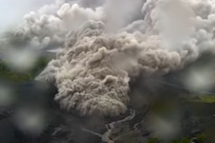 Gunung Semeru Naik Status jadi Awas, Simak Rekomendasi PVMBG untuk Masyarakat