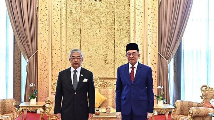 Usai Saling Klaim Kemenangan, Raja Malaysia Pilih Anwar Ibrahim Jadi Perdana Menteri ke-10