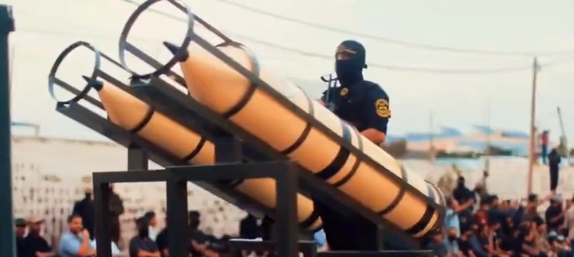 Penampakan persenjataan roket Saraya Al Quds  dalam sebuah parade di Kota Gaza/tangkapan layar video Brigade Saraya Al Quds.