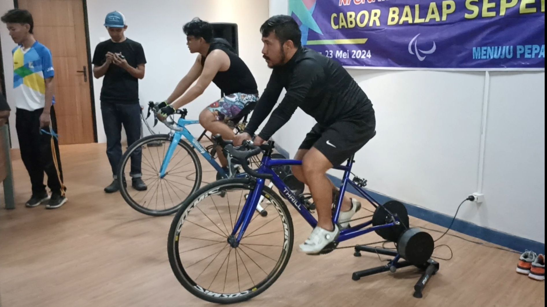 Pelaksanaan Seleksi Tim Pelatda Peparnas Jabar Cabor Balap Sepeda Yang Berlangsumg di Spotr jabar Arcamanik, Kamis (23/05)
