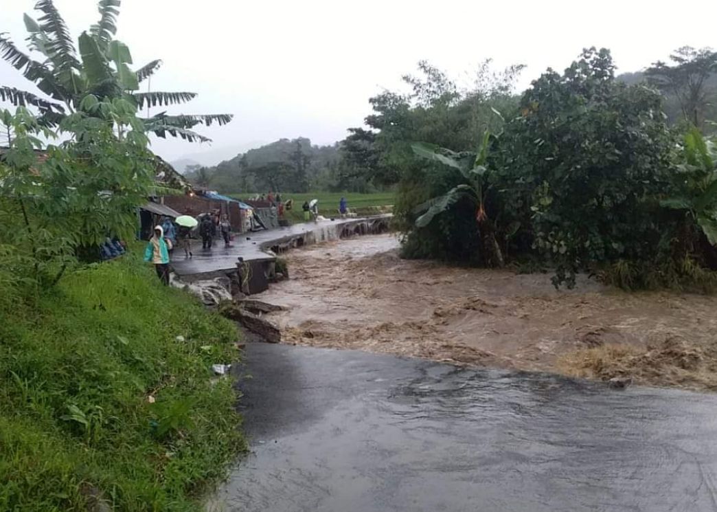 Banjir Bandang di Desa Cempaka Bumijawa