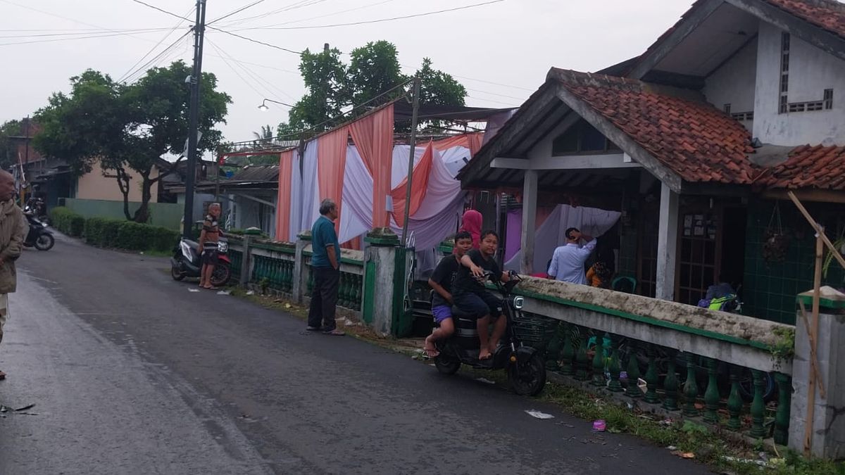 Banyumas Hari Ini Februari Hujan Dan Angin Kencang Porak Porandakan Tps Saat