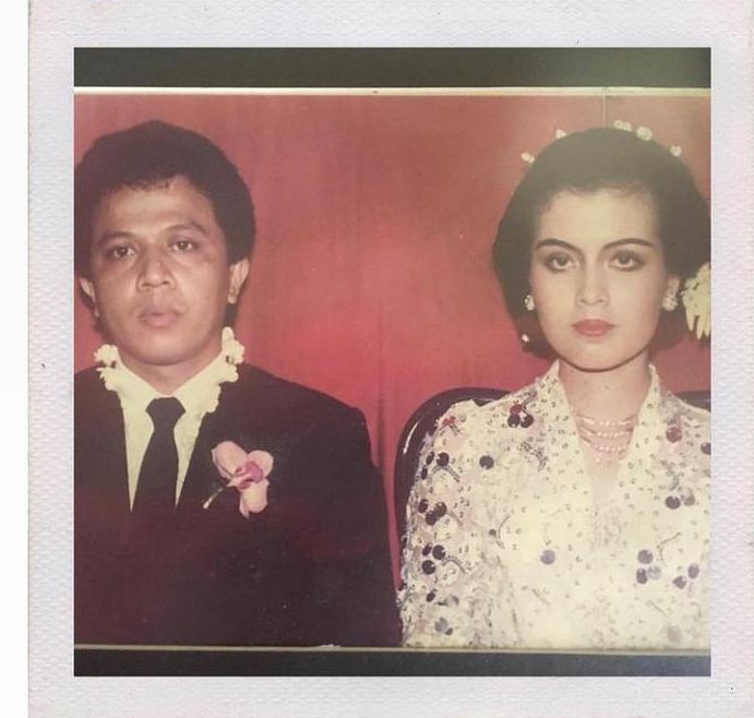 Doddy Sudrajat mengungkap sosok pria di foto pernikahan yang disebut Vanessa Angel sebagai ibu dan ayahnya.