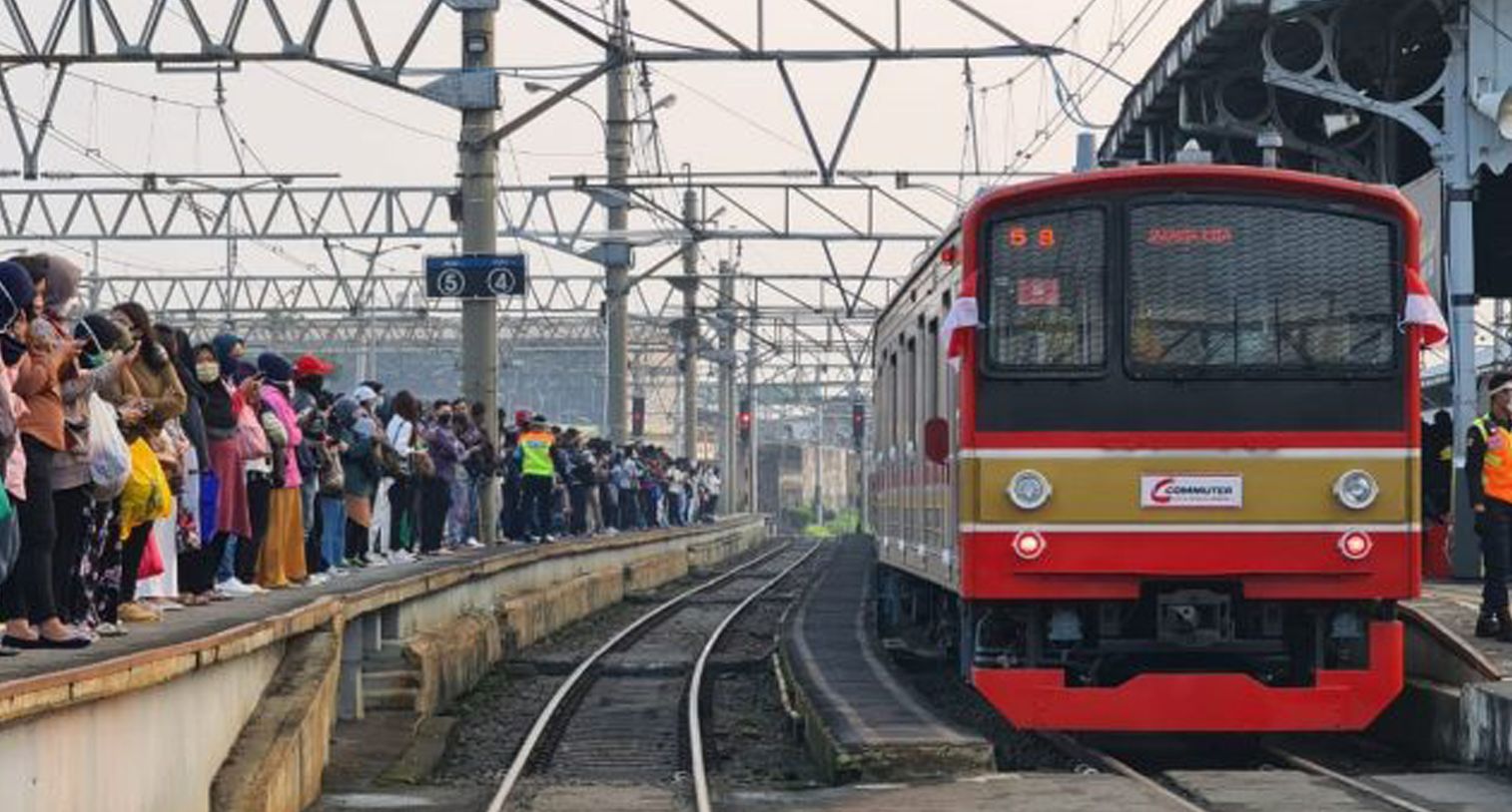 PT. Kereta Commuter Indonesia Menetapkan Jam Operasional Terbaru