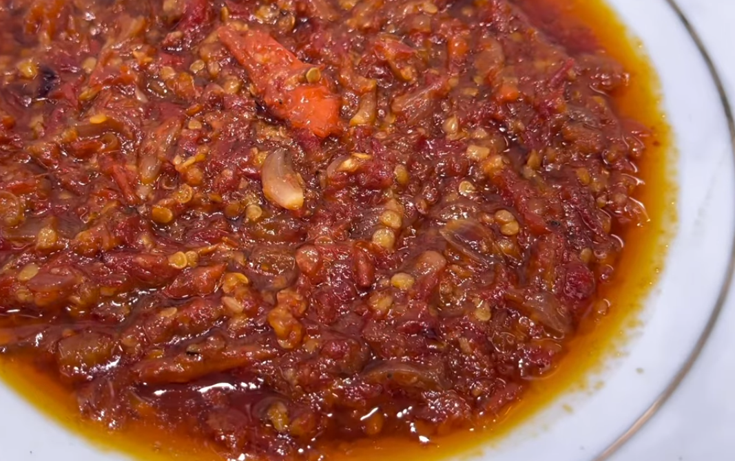 resep sambal bajak, sambal belimbing sayur, dan sambal dabu-dabu. Nikmat dan pedas nampol.