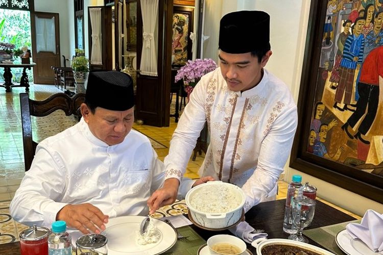 Gibran Unggah Foto Kaesang Bantu Tuang Nasi untuk Prabowo: Calon Wali Kota Depok Lagi Minta Dukungan Partai