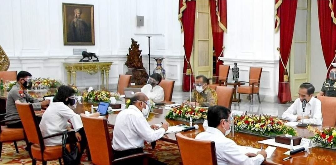 Presiden Joko Widodo menginstruksikan jajarannya untuk pegang  penuh kendali