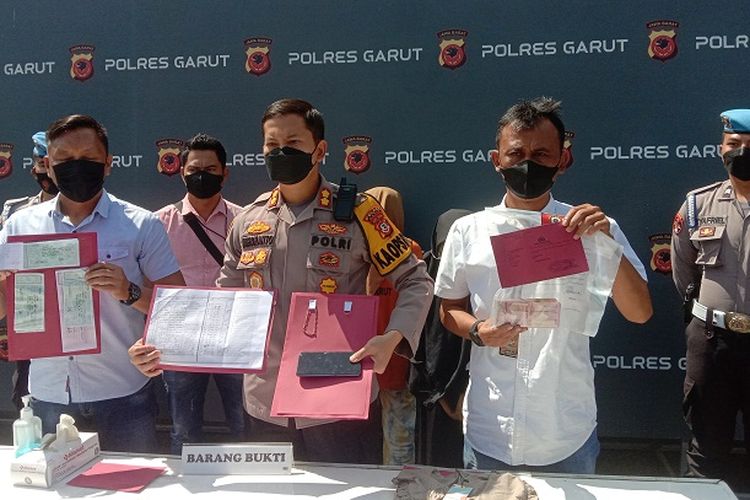 Pelaku Arisan Bodong Di Garut Dibekuk Polisi Buron Selama Empat Bulan