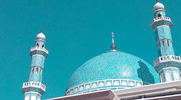Jadwal Sholat Surabaya Hari Ini : Imsak, Subuh, Dhuha, Dzuhur, Ashar