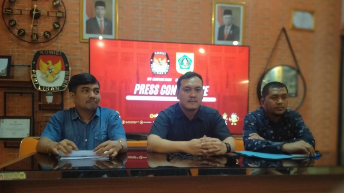 Rudy Jaro Ade Dan Bayu Mus Resmi Lolos Maju Di Pilkada Kpu Kabupaten Bogor Umumkan Tahapan Dan