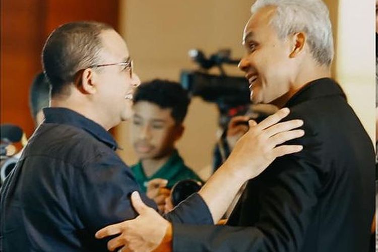 Di Balik Celetukan 'Cocok Gak?' dari Ganjar Pranowo Saat Salam Komando dengan Anies Baswedan