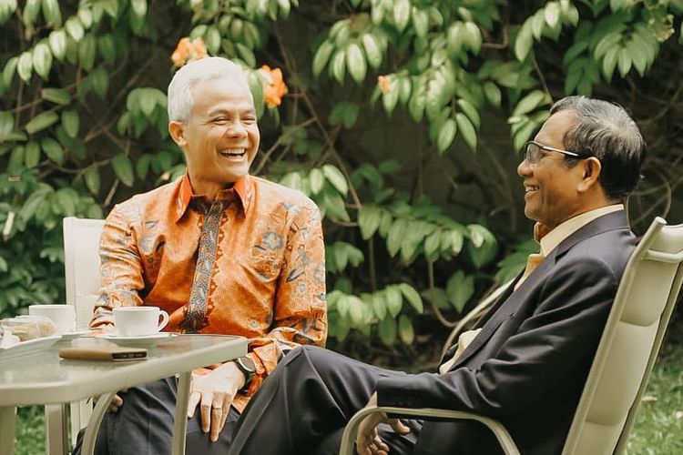 Kode Mahfud MD Cawapres Ganjar Pranowo Kian Lantang, PDIP Beri Pujian lewat Pantun
