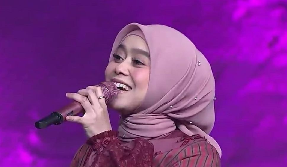 Mengejutkan Lesti Kejora Sakit 2 Minggu Karena Ini Begini Tampilan Barunya Tanpa Gigi Gingsulnya Media Blitar