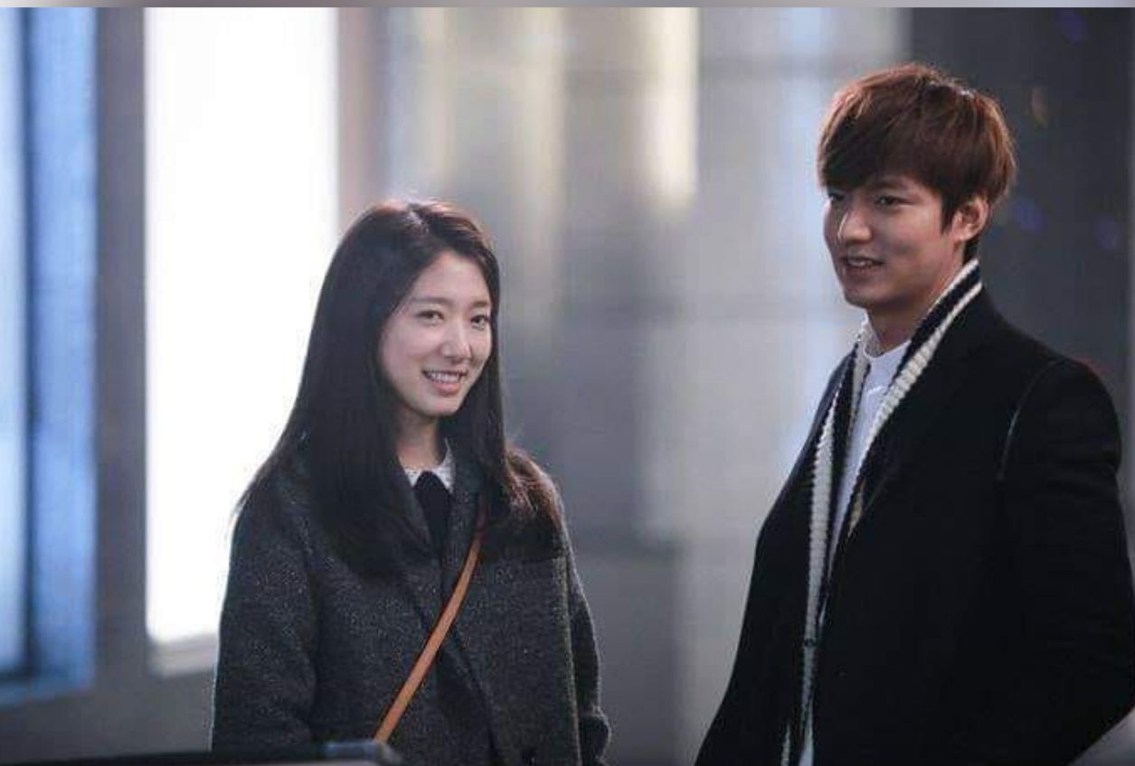 Park Shin Hye (left) and Lee Min Ho (right) | SBS