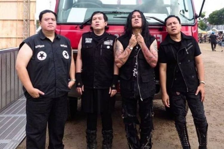 Chord Kunci Gitar Kenyataan dalam dunia fantasi : Koil ‘Lirik dan