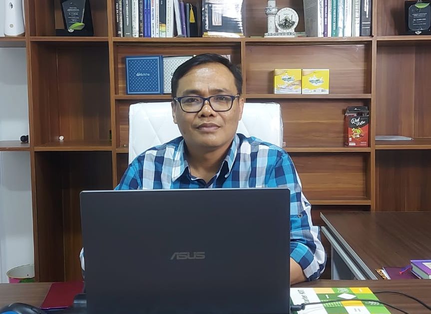 Dadang Risdal Aziz Direktur Jamparing Institut pemerhati kebijakan pemerintah menyoroti isu SK kepengurusan KONI diagunkan ke Bank milik daerah kabupaten Bandung.