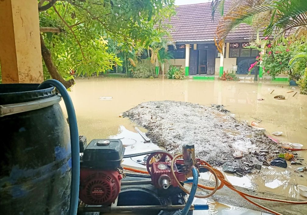 Banjir kembali menggenangi SDN Tonggara 02 dan Tonggara 03 Kecamatan Kedungbanteng, Kabupaten Tegal