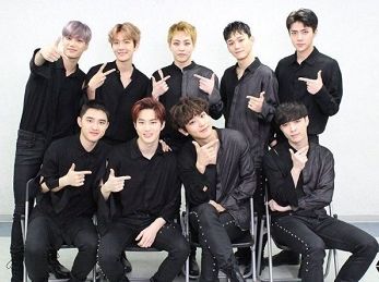 Lay Zhang Ikut Comeback Exo Di Lagu Don T Fight The Feeling Sm Entertainment Segera Rilis Foto Teaser Berita Diy