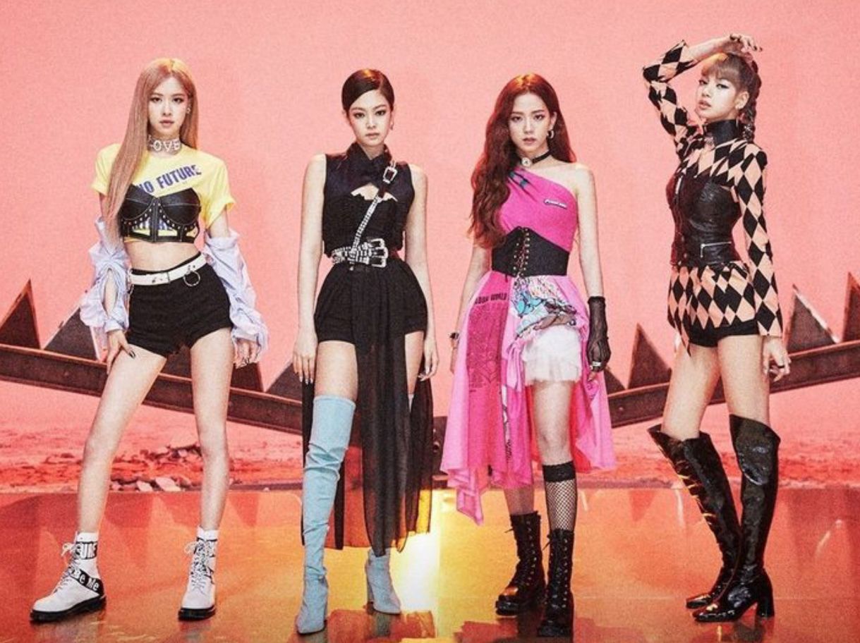 Pink Venom của BLACKPINK xuất hiện trong Top 22 của Billboard Hot 100 và trở thành nhóm nhạc nữ đầu tiên lọt vào Top 200 toàn cầu