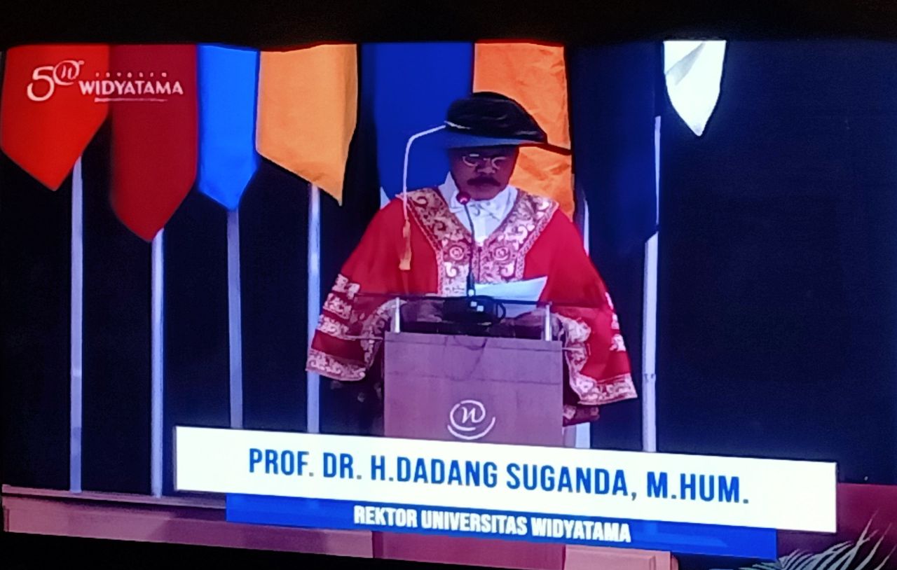 Rektor Universitas Widyatama Prof. Dr. H. Dadang Suganda ./Humas UTama
