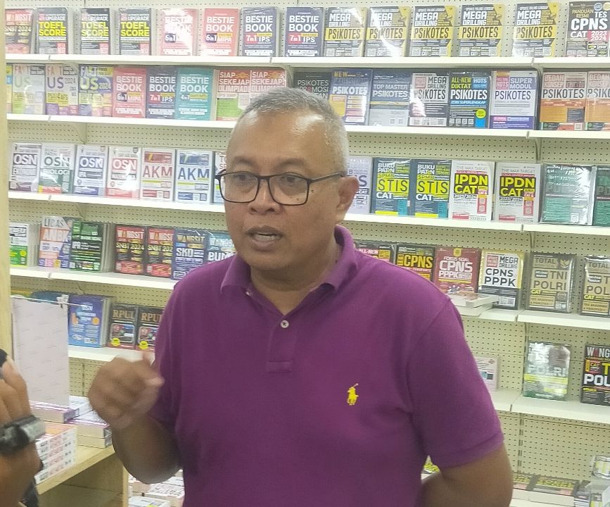 Mitra bisnis Gramedia Subang, Gangsar Sugiarto -GM CV. Kurnia Agung.