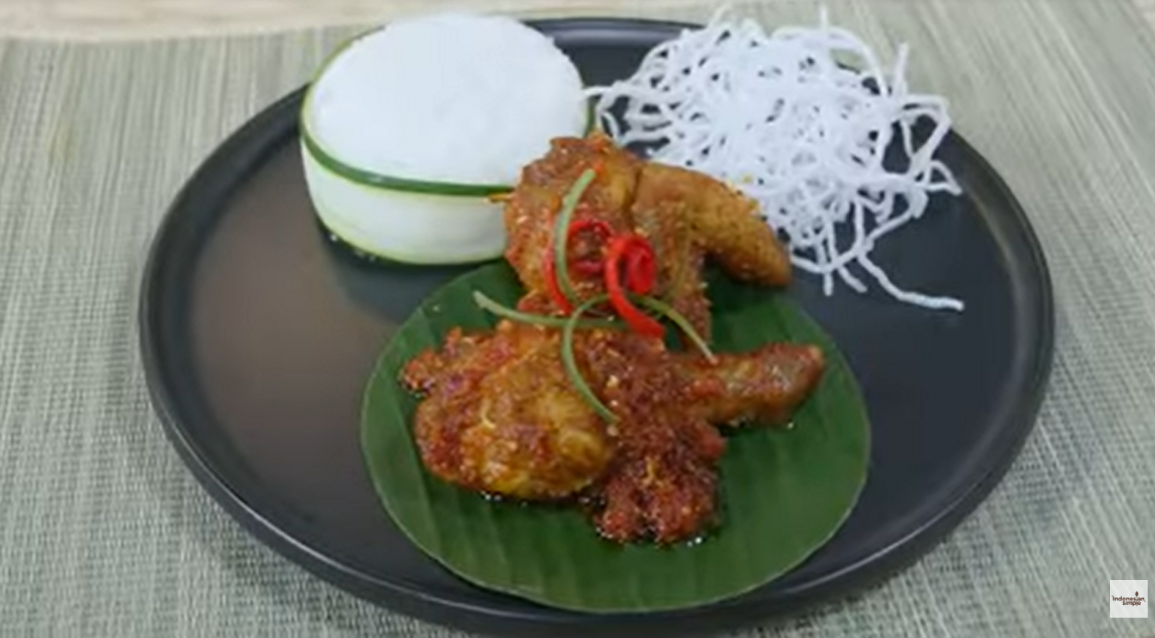 Resep Ayam Goreng Bumbu Rujak menjadi ide bisnis makanan.