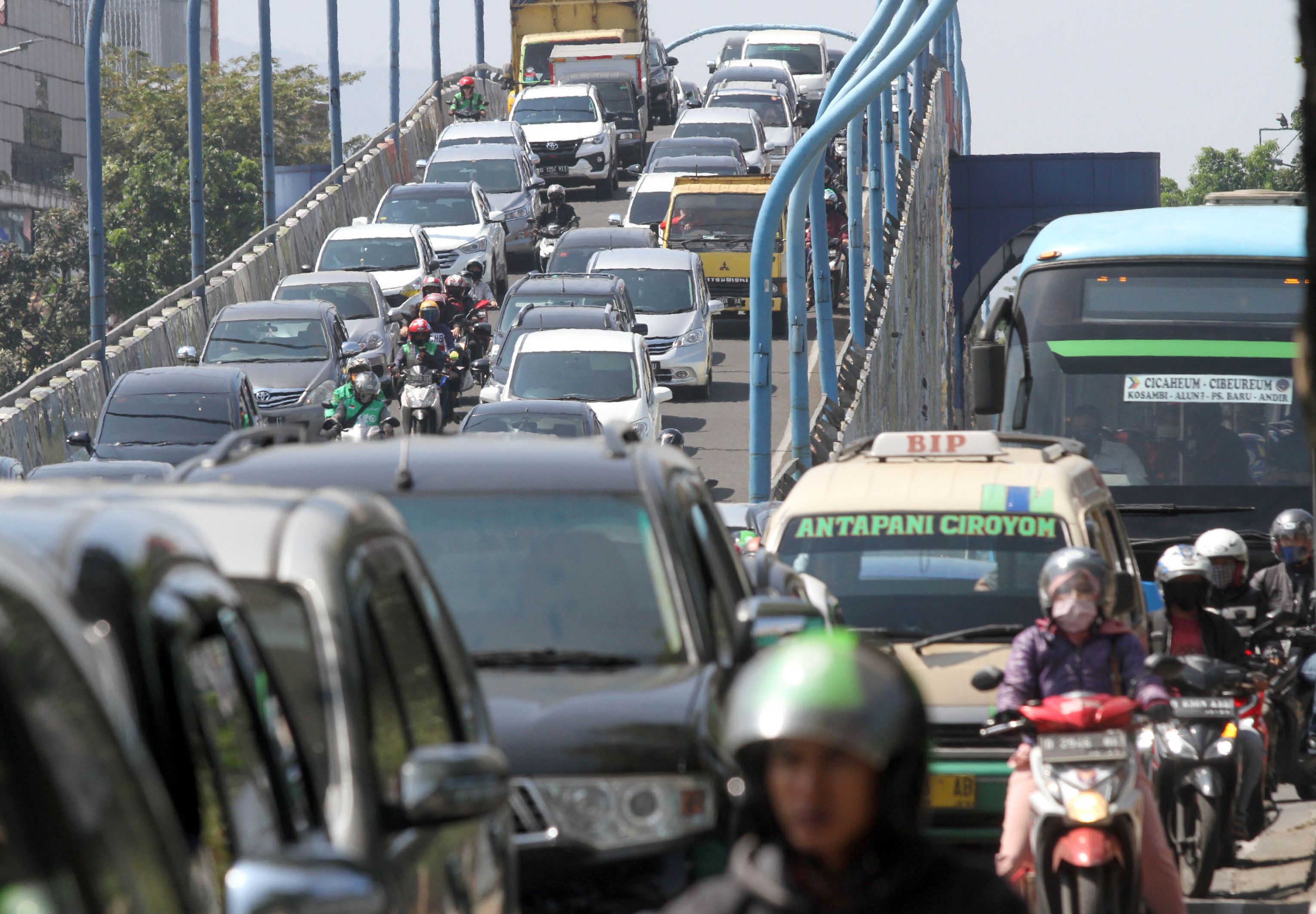 Rekayasa Jalan Timbulkan Kemacetan Parah di Kawasan Jalan Jakarta