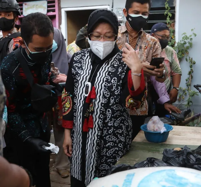 Rasisme Kepada Warga Papua, Risma Dikabarkan Dipecat Dari Mensos ...