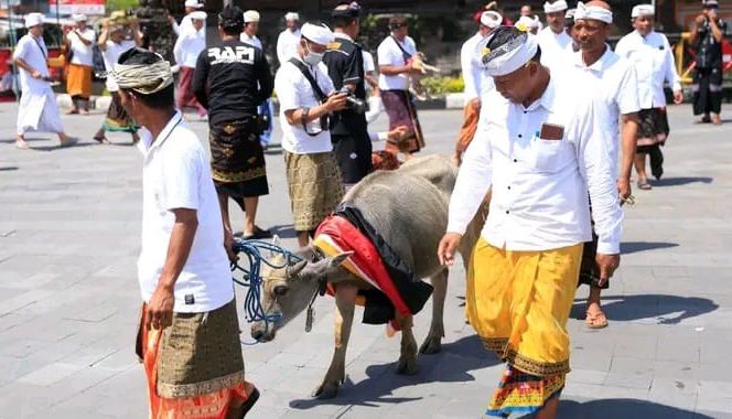 Upacara Mapepade Tawur Agung Kesanga di Catus Pata Kabupaten Klungkung, Bali, digelar pada Senin, 20 Maret 2023.