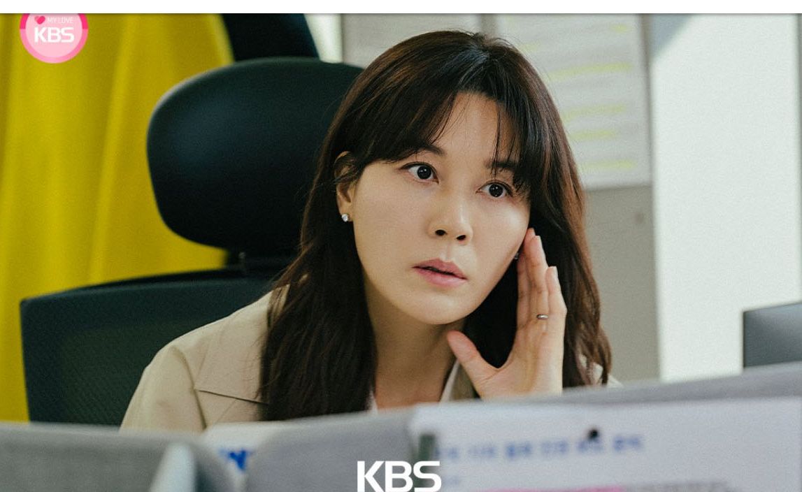 KBS Rilis Pertama Kali Karakter Kim Ha Neul Di Drama Lets Get Grabbed by the Collar