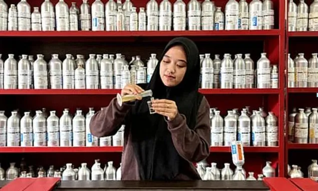 Safari Parfum Makassar, 15 Tahun Hadir dengan Aroma yang Sempurna