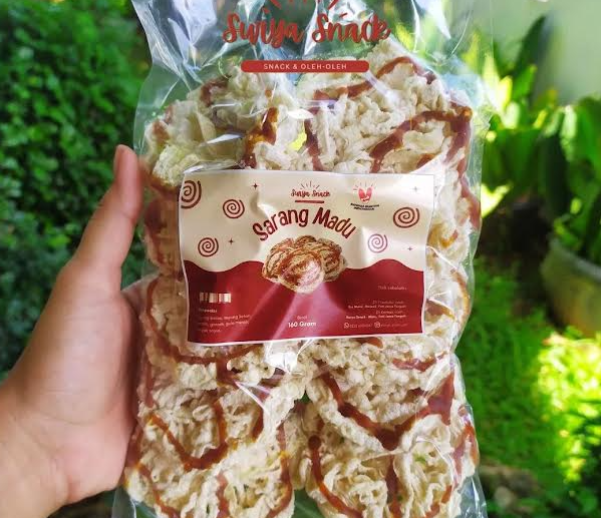 Kue Sarang Madu, rekomendasi kuliner oleh-oleh Kota Semarang buat mudik 2023