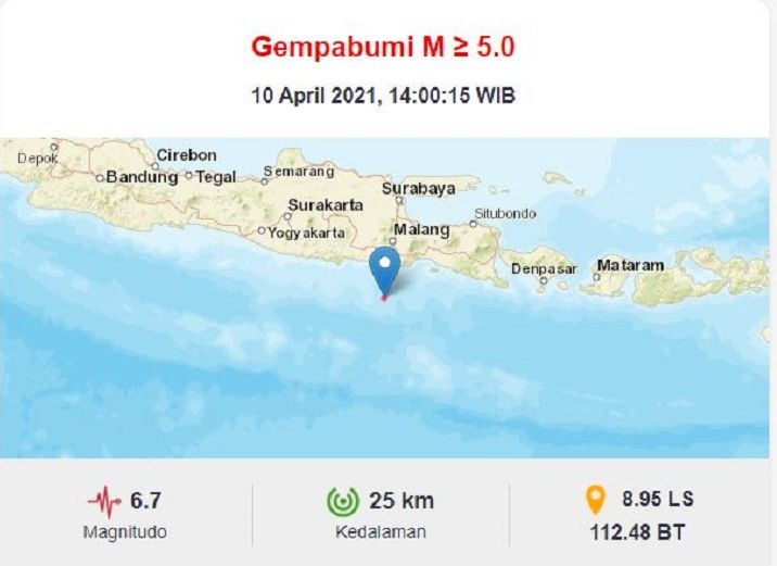 BREAKING NEWS! Gempa Magnitudo 6,7 Gunjang Jawa Timur ...