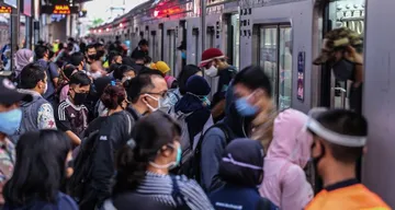 Besok Krl Muter Line Tak Akan Berhenti Di Stasiun Tanah Abang Di Waktu Sore Pikiran Rakyat 