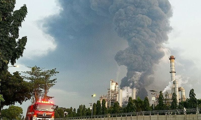 Kilang Balongan Milik Pertamina Terbakar Menteri Esdm Ingin Ada Kajian Dari Instansi Internasional Pikiran Rakyat Com