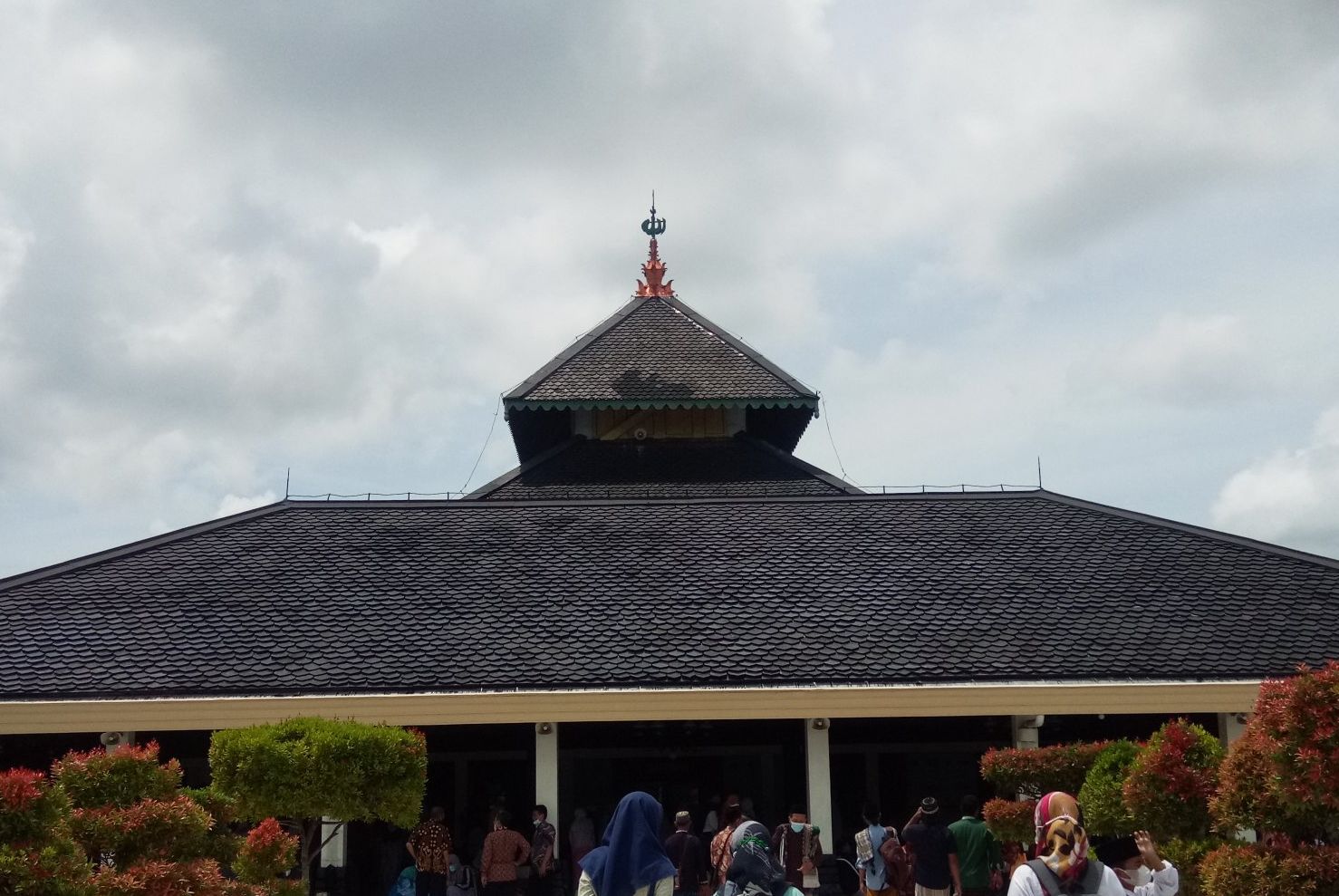 Masjid Agung Demak.  Terlengkap jadwal Imsak di Demak, Sholat Lima Waktu dan berbuka puasa (Waktu Magrib), Sabtu 1 April 2023 hari ini. 