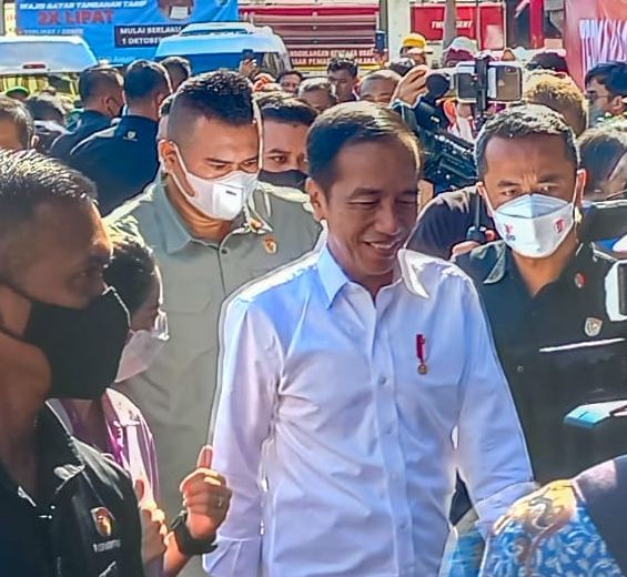 Kunjungan kerja Presiden Jokowi ke pasar Badung(17/11/2022).